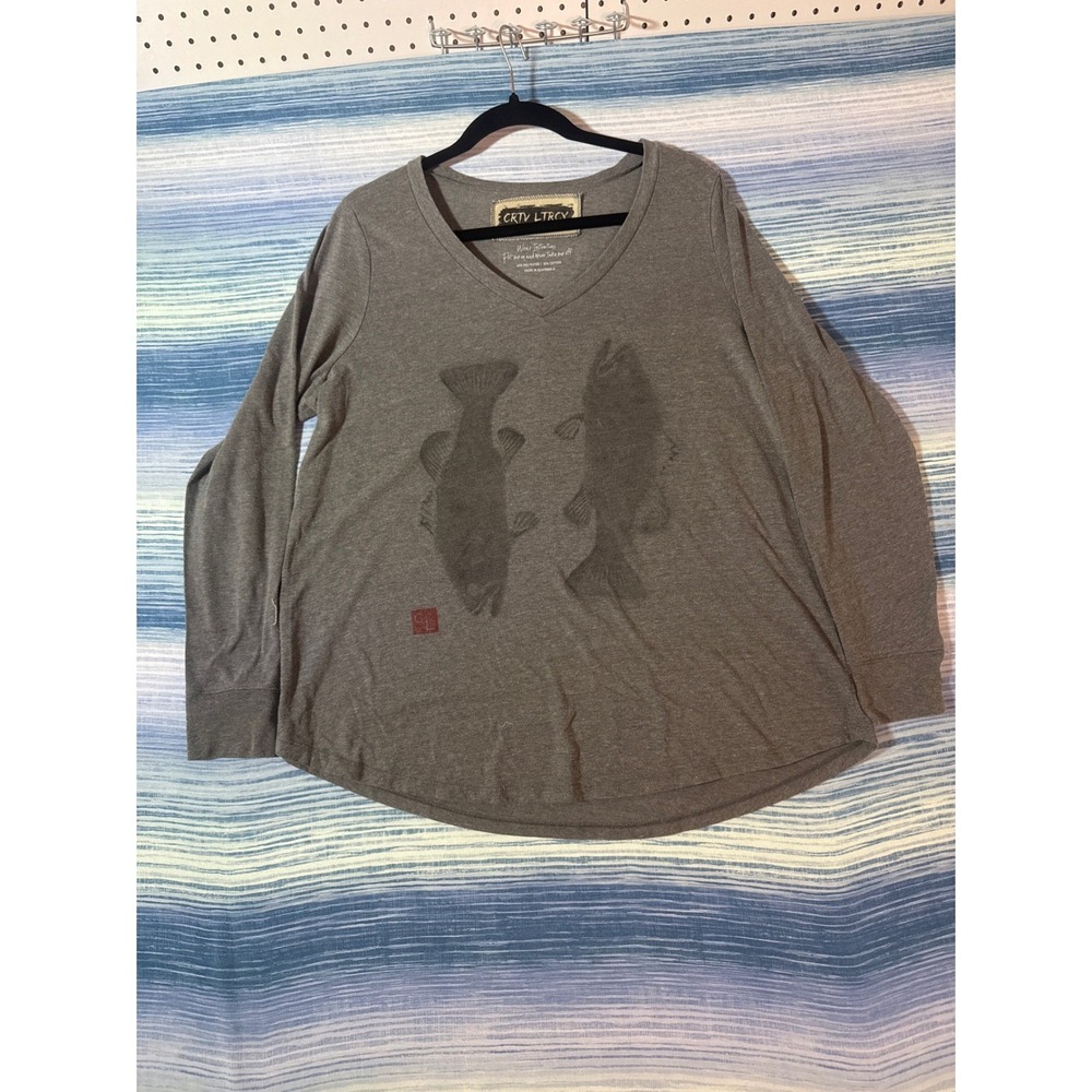 Upcycled One ofβ One Fish Print V-Neck Long Sleeve Top Gray Women XL